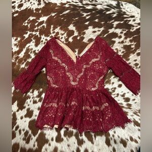 Women’s Maeve Deep Red Lace Top size XS